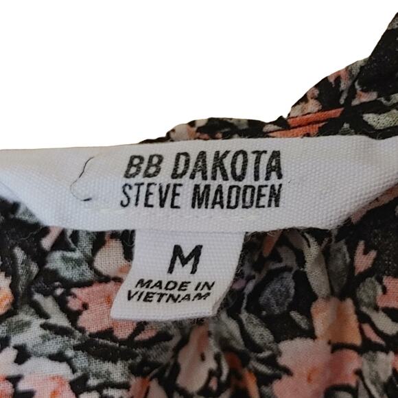 BB Dakota Steve Madden Floral Color Black Sleeveless Blouse Size Medium M Light - Picture 3 of 8